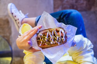 一站式全球美食体验，感受风味美食街国际服带来的世界味蕾文化之旅