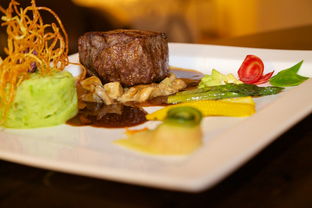 探寻翻滚吧主公最强阵容：阵型布局与英雄搭配的综合考量与策略优化