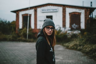 (卡牌 对决)激烈对决！打造专属卡牌战队，探索卡牌对决动漫的世界