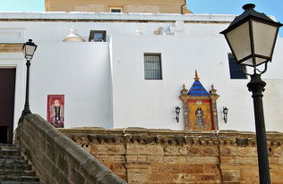 澳门管家婆一码一肖—中特|精选最佳解读方法与实践案例_电信版IPHONE.7.814