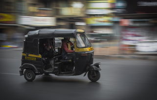 (极品飞车9游戏视频)极品飞车9中文版：挑战黑名单，征服街头赛道的极限竞速之旅
