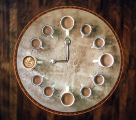 (咖啡冲不散)深度剖析：咖啡冲不冲歌词的魅力和情感表达方式