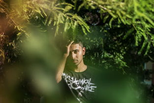 不可思议乐队下载：免费下载最新不可思议乐队作品，绝对刺激惊喜！