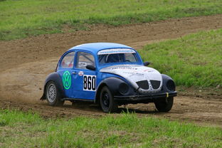 (砸车游戏视频)疯狂砸烂汽车游戏：释放内心的愤怒，尽情摧毁一切！