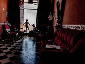 (《无尽噩梦》通关细腻解说)无尽噩梦：在黑暗深渊中挣扎的心灵之旅与梦魇探险