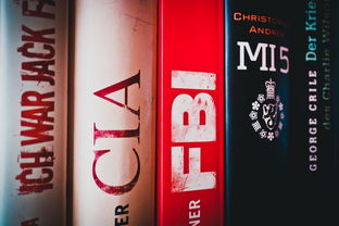 502亲自给枪的隐喻：权力的暴力暗示与威胁