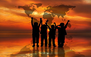 (一切都在破碎中,终将成为自己的谜团英文)一切都在破碎中，终将成为自己的谜团