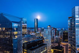 穿越城市繁华，畅游都市风光，畅行地铁四号线带你探索城市魅力