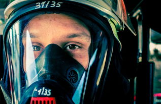 (雏蜂深渊天使哪个职业厉害)探讨雏蜂深渊天使职业强度的相关因素和影响 (雏蜂深渊天使哪个职业厉害)探讨雏蜂深渊天使职业强度的相关因素和影响