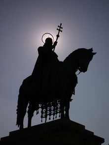 详解中世纪骑士的誓言:权限与责任,勇气与忠诚是如何塑造其荣耀与信仰的 详解中世纪骑士的誓言:权限与责任,勇气与忠诚是如何塑造其荣耀与信仰的