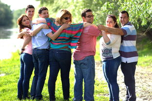 (欢乐耍大牌掼蛋下载)欢乐耍大牌1213官方版：绝对刺激，游戏乐趣无限，快来体验吧！