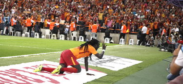 (老铁侃球)老铁篮球游戏:与好友共同开启激情四射的篮球对战之旅 (老铁侃球)老铁篮球游戏:与好友共同开启激情四射的篮球对战之旅