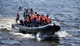 我是一个球游戏：探索世界、挑战极限、无限乐趣，让你沉浸其中难以自拔！