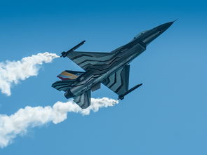 重装上阵飞机：揭秘现代航空技术如何改变战场局势与未来战争格局