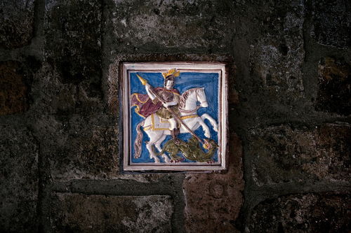 (屠龙圣域官网免费下载)探索屠龙圣域官网首页，发现神秘古老的龙族传说