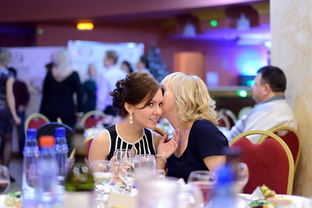 神秘、欢乐、温馨：探索我与妖怪共居生活的日常，以及他们改变我的人生观的心得感悟