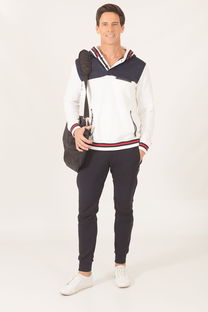 (特警力量沈鸿飞休假遇歹徒是哪一集)特警力量的沈洪飞：特种兵身份揭秘，真相让人惊讶