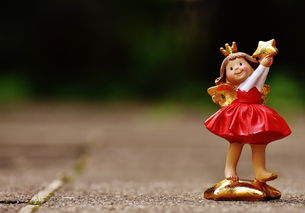 (小花仙守护天使歌曲歌词)小花仙守护天使歌曲：神秘精灵般的声音唤醒你内心的守护天使