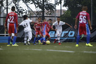 振兴手工艺:工匠与旅人国际服的全球影响力与其在时尚界的重塑历程 振兴手工艺:工匠与旅人国际服的全球影响力与其在时尚界的重塑历程