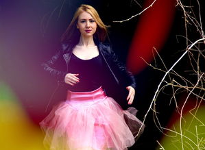 (轻舞罗裳兑换码在哪)轻舞罗裳服装全解锁,尽显优雅风姿,绽放华丽新华章 (轻舞罗裳兑换码在哪)轻舞罗裳服装全解锁,尽显优雅风姿,绽放华丽新华章