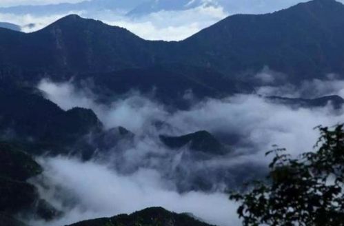 山字旁适合女孩子名字，优美动听的山水间意境